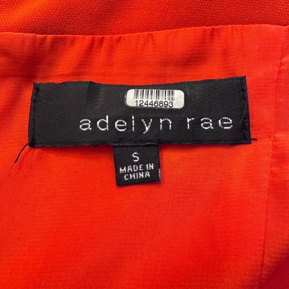 Adelyn Rae Lenora Scallop Romper Size Small - Picture 14 of 16